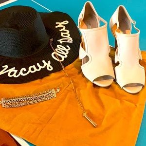 Audrey brooks tan heels 👠